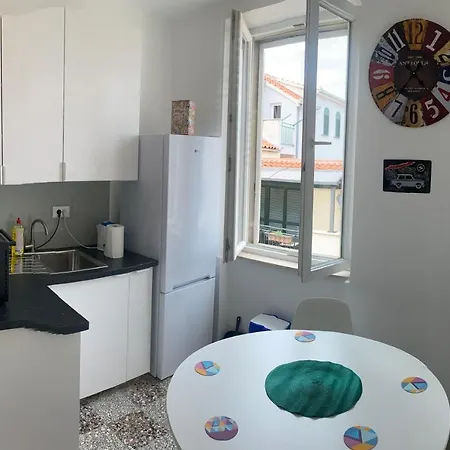 Old Cezar For 10 Apartment *